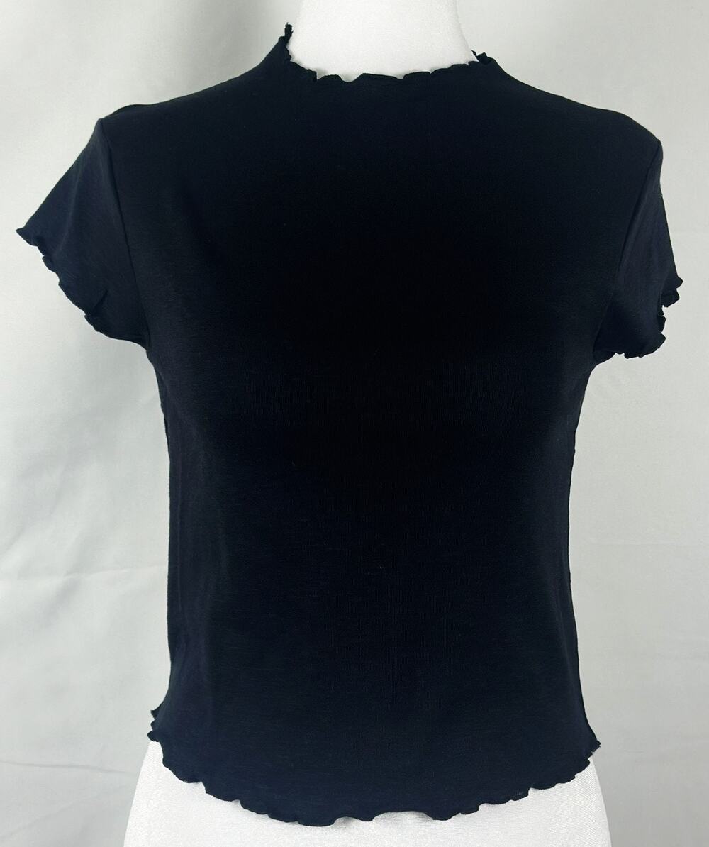 Zenana NWT Lettuce‑Edge Basic Tee – Black – Size S